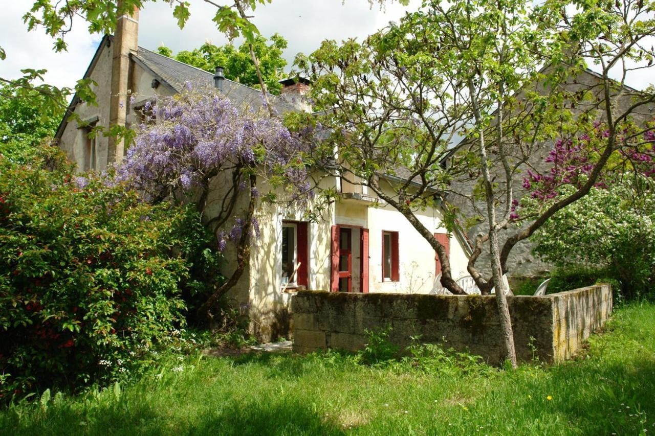Lovely Rural And Quiet Farmhouse With Natural Swimming Lake Parsac Exterior photo